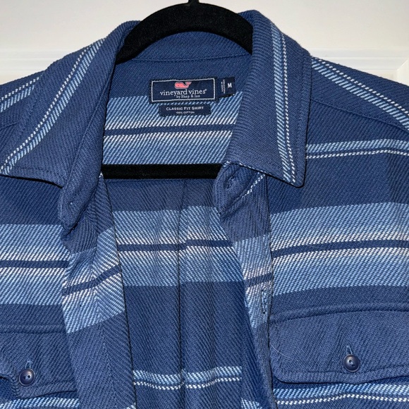 Vineyard Vines Shirt - Picture 2 of 2